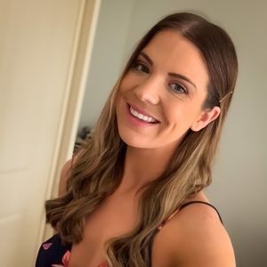 Meet your Posher, Carly